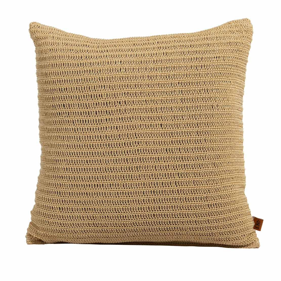 Knitted pillow oyster 60 X 60 cm