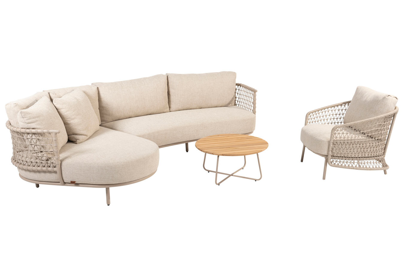 Sardinia chaise-loungeset met Puccini loungestoel en Verdi salontafel