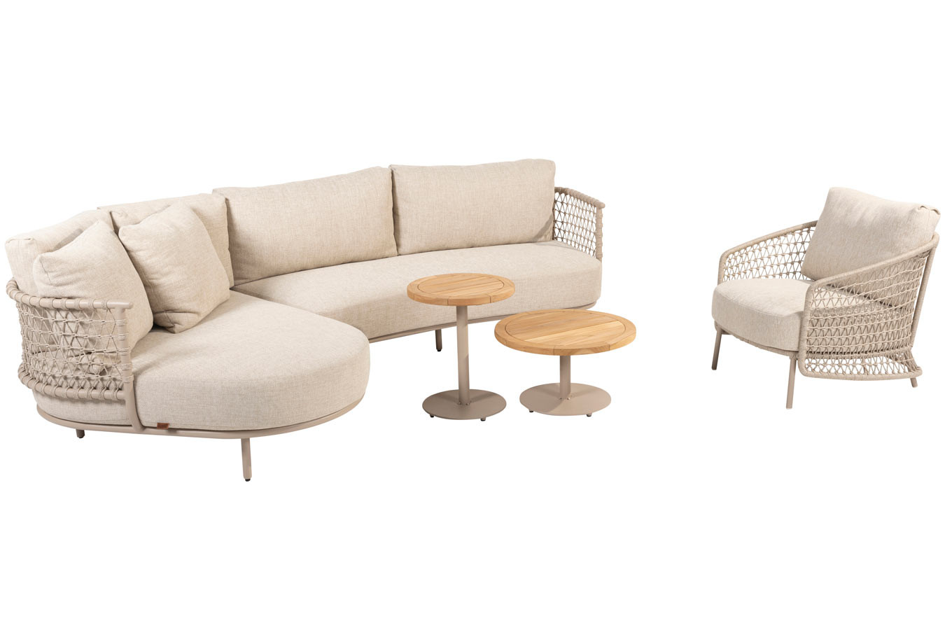 Sardinia chaise-loungeset met Puccini loungestoel en Volta salontafels