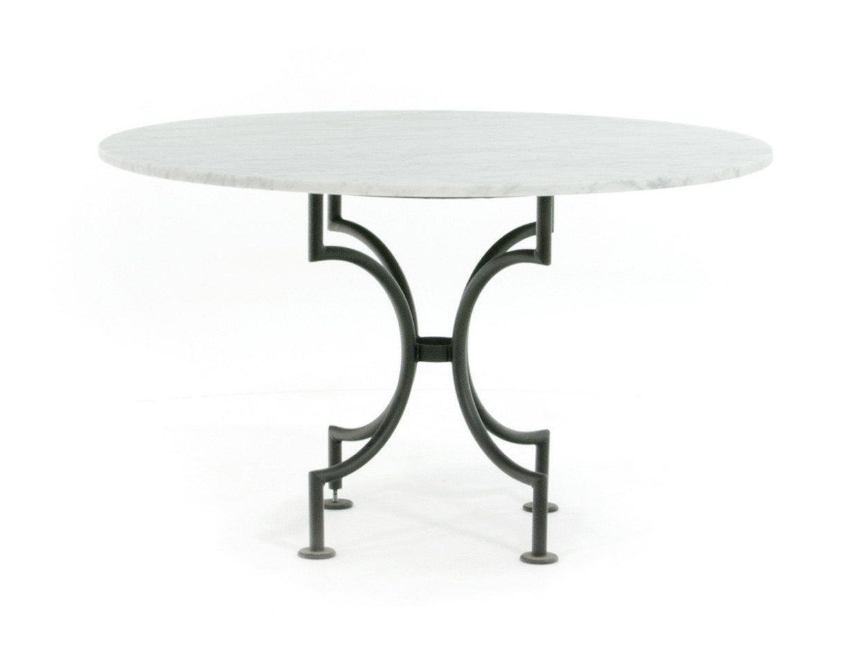 Aarde Logisch solidariteit Ronde marmer tafel Bianco Carrara met klassiek stalen onderstel - Marmer  tafels - Tuintafels