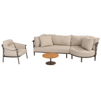 Ezra loungeset met loungestoel en Volta coffeetable