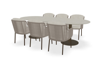 Racetrack Dekton Ava tafel Luna met Bernini stoelen