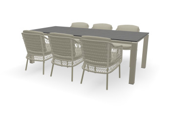 Rechthoekige Dekton Bromo tafel Zwevend 80 mm met Puccini stoelen